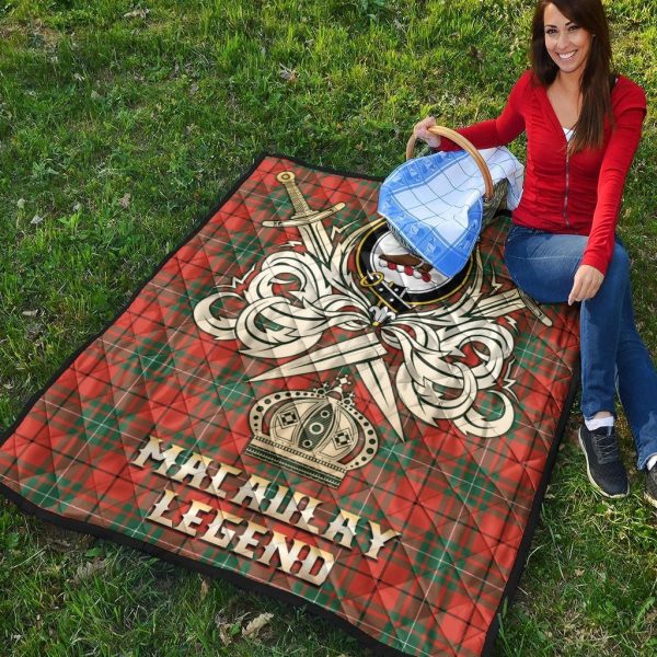 MacAulay Ancient Tartan Crest Legend Gold Royal Premium Quilt For Sale - Image 4